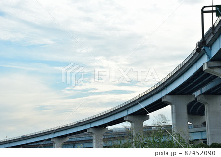 夕刻前の高速道路 夕刻前の高速道路 82452090