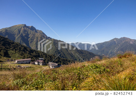 秋晴れの天神平と谷川岳 秋晴れの天神平と谷川岳 82452743