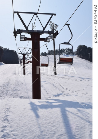スキー場 リフト 雪景色 スキー場 リフト 雪景色 82454492