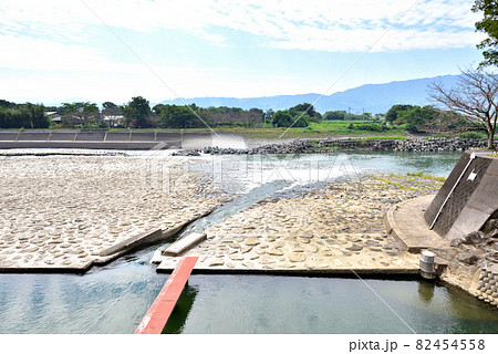 山田堰 筑後川 世界かんがい施設遺産 傾斜堰床式石張堰 福岡県朝倉市 山田堰 筑後川 世界かんがい施設遺産 傾斜堰床式石張堰 福岡県朝倉市 82454558