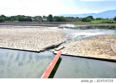 山田堰 筑後川 世界かんがい施設遺産 傾斜堰床式石張堰 福岡県朝倉市 山田堰 筑後川 世界かんがい施設遺産 傾斜堰床式石張堰 福岡県朝倉市 82454559