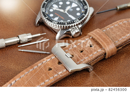 gadget for watch 82456300