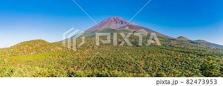 (静岡県)紅葉が始まった、富士山 (静岡県)紅葉が始まった、富士山 82473953