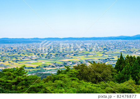 散居村展望台から砺波平野の眺め 82476877