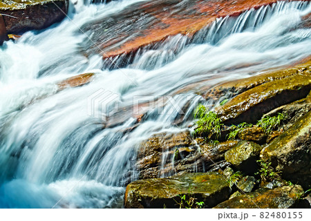深山峡の清流 82480155