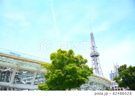 名古屋市、名古屋テレビ塔とオアシス21の風景 82486028