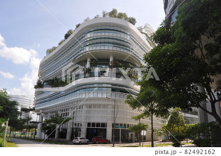 Solaris/TR Hamzah & Yeang 82492162