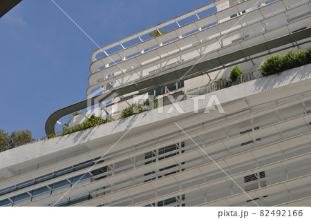 Solaris/TR Hamzah & Yeang 82492166
