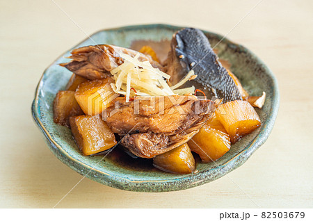 ブリのあらのぶり大根 82503679