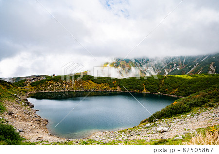 秋曇り空の室堂みくりが池 秋曇り空の室堂みくりが池 82505867