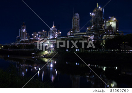 工場夜景 82509769