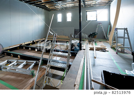 建築現場 82513976