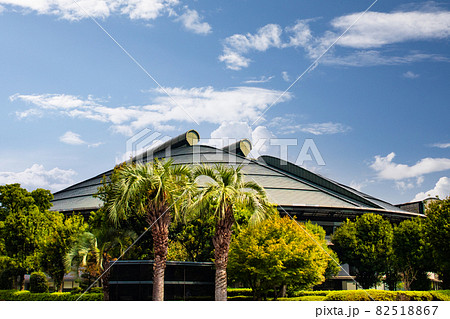 広島県立体育館、名前の通り緑色の屋根をしているグリーン・アリーナの遠景風景です。 広島県立体育館、名前の通り緑色の屋根をしているグリーン・アリーナの遠景風景です。 82518867