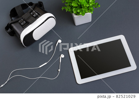 Virtual reality headset. Top view Virtual reality headset. Top view 82521029