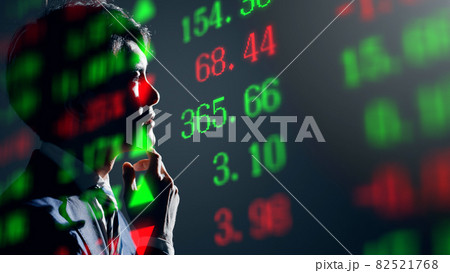 株価の一覧ボードと投資家 82521768