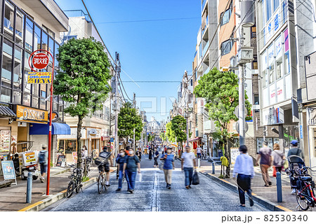 東京世田谷の都市風景 三軒茶屋・茶沢通り 東京世田谷の都市風景 三軒茶屋・茶沢通り 82530340