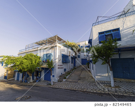チュニジア 朝のシディブサイド / Sidi Bou Said, Tunisia 82549465