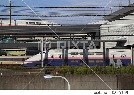 引退寸前の上越新幹線E4系Maxと初代MaxのE1系並び 82551699