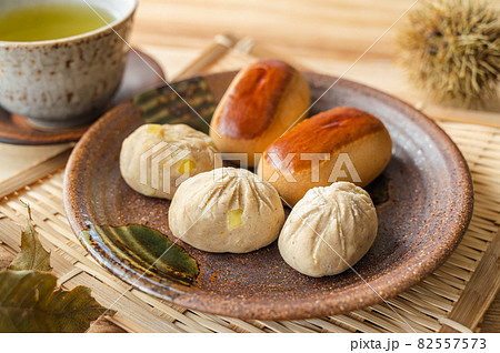 栗きんとんと栗まんじゅう 栗きんとんと栗まんじゅう 82557573