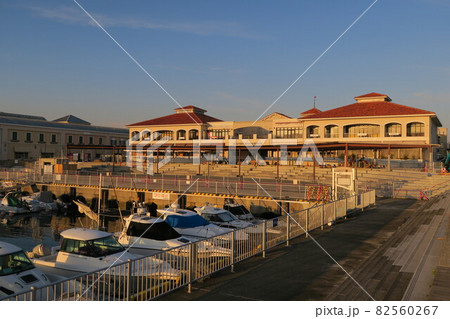 マリンピア神戸と神戸フィッシャリーナ 82560267