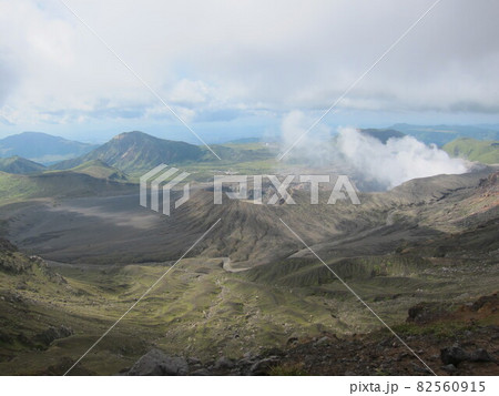 山の景色【阿蘇山】火山 山の景色【阿蘇山】火山 82560915