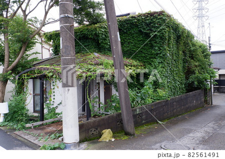 放置された住宅 82561491