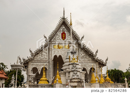 The Beautiful of Wat Chiang Rai. Temple Chiang Rai, Lampang District. 82564286