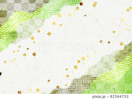 緑の和紙紙継ぎ風背景フレーム金箔入り 緑の和紙紙継ぎ風背景フレーム金箔入り 82564733