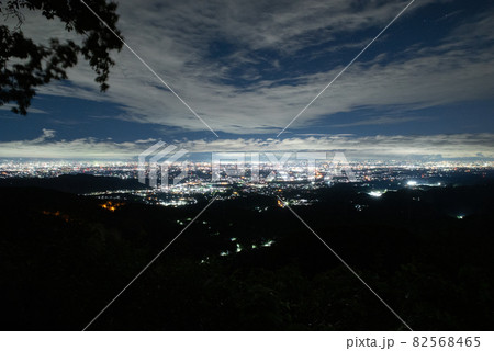 皇鈴山（みすずやま）展望台からの夜景【埼玉県東秩父村】 82568465