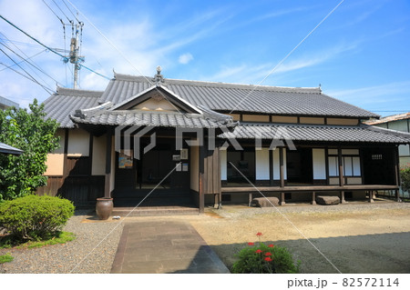 【大分県】晴天下の竹田武家屋敷通り 【大分県】晴天下の竹田武家屋敷通り 82572114