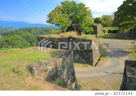 【大分県】晴天下の岡城址 【大分県】晴天下の岡城址 82572143