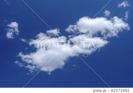 青空と雲 82573982