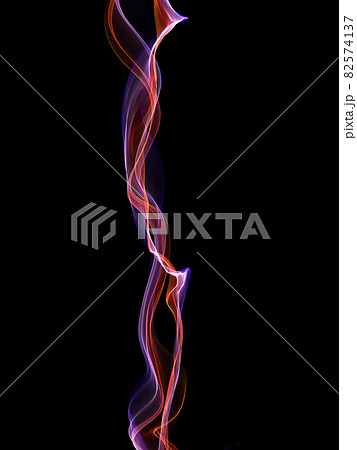 抽象的な光のライン 82574137
