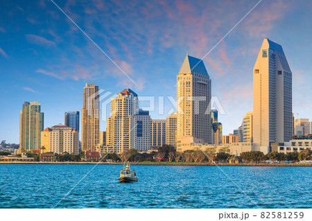 Skyline of San Diego, california from Coronado bay 82581259