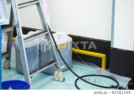 壁掛けエアコンクリーニング作業 壁掛けエアコンクリーニング作業 82581349