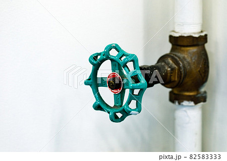 エアー配管　ゲートバルブ 82583333