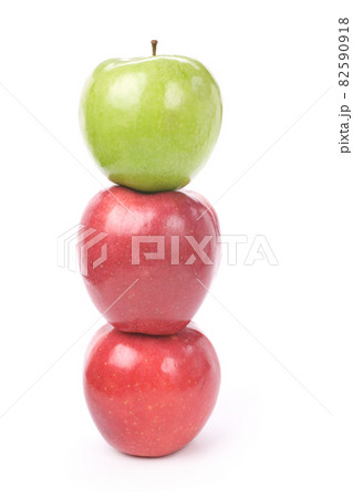 Green Apple red apple 82590918