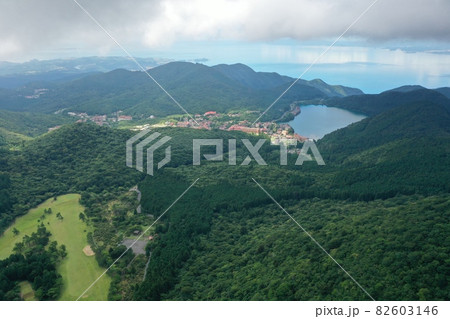 島原半島の雲仙温泉付近の空撮 82603146