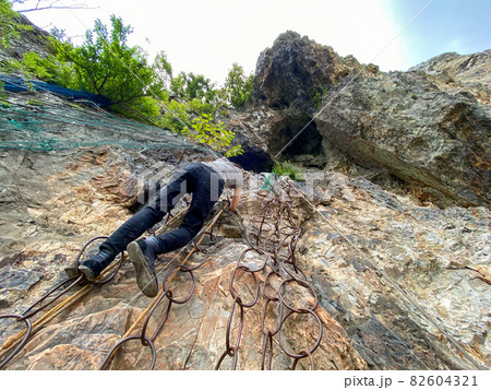 太田神社の頂上へ 太田神社の頂上へ 82604321