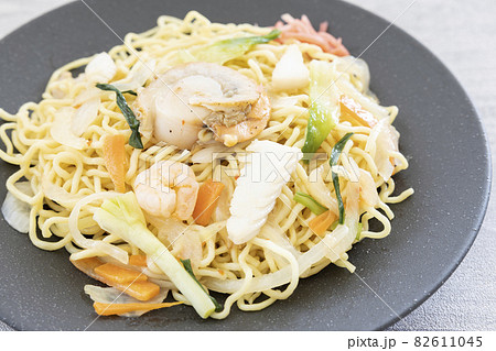 美味しいシーフード塩焼きそば 美味しいシーフード塩焼きそば 82611045