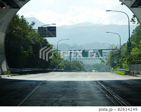 隧道 洞門 トンネル 82614249