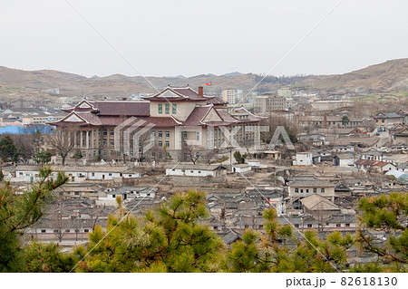 北朝鮮・開城（ケソン）市内の景色 82618130