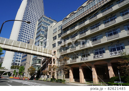 10月　港区785御成門中学校(港区立)と愛宕グリーンヒルズ･芝公園三丁目 82621485