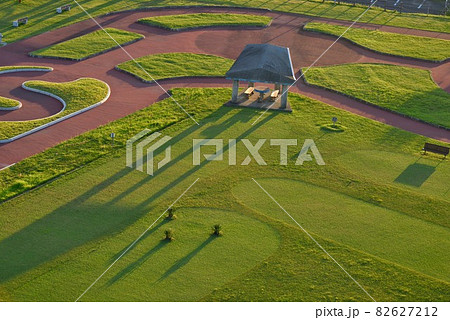 奄美大島　 あやまる岬の美しい夜明け 82627212