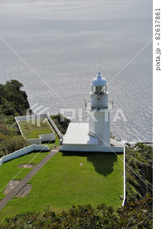 地球岬灯台　北海道室蘭市絵鞆半島　縦位置 82637861