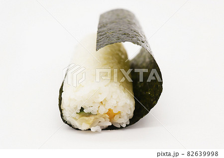 寿司を巻く 寿司を巻く 82639998