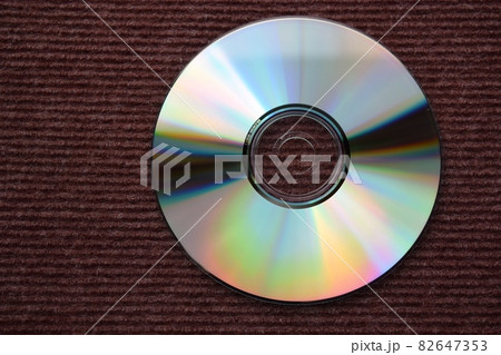 コンパクトディスク（CD） 82647353