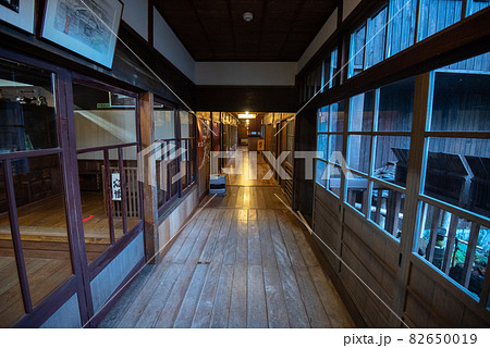 晩秋のみちのく　蔦温泉  82650019