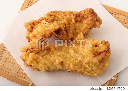 かしわ天 鶏ムネ肉の天ぷら かしわ天 鶏ムネ肉の天ぷら 82654700
