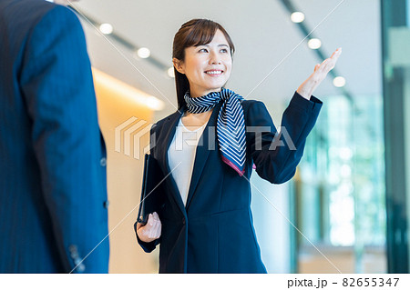 受付 女性 ビジネス コンシェルジュ オフィス 撮影協力「LINK FOREST」 受付 女性 ビジネス コンシェルジュ オフィス 撮影協力「LINK FOREST」 82655347